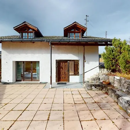 Les Hirondelles, Cosy With A Magnificent View On The Mountains