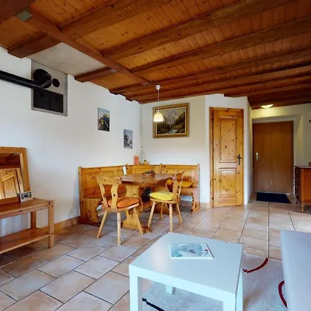 Lägenhet Les Hirondelles, Cosy With A Magnificent View On The Mountains La Forclaz