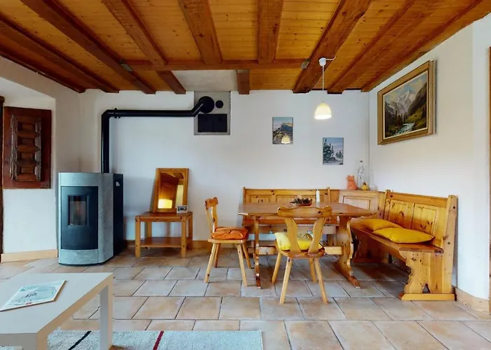 Les Hirondelles, Cosy With A Magnificent View On The Mountains