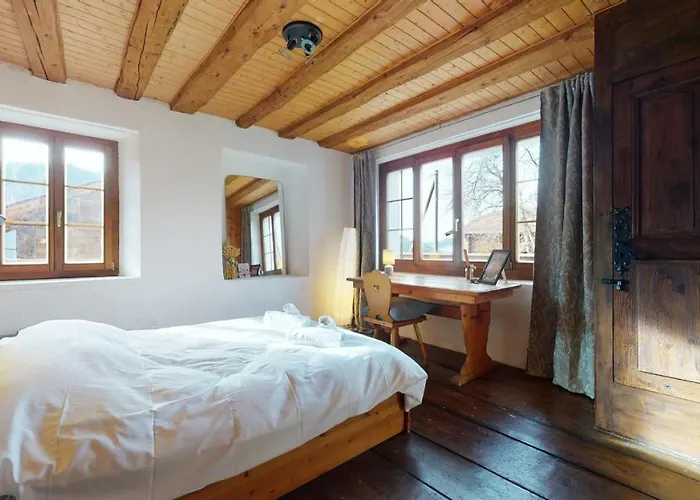 Les Hirondelles, Cosy With A Magnificent View On The Mountains