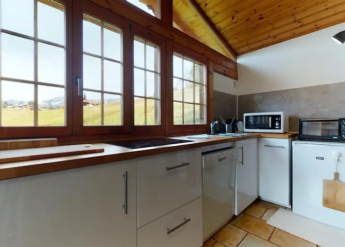 Les Hirondelles, Cosy With A Magnificent View On The Mountains