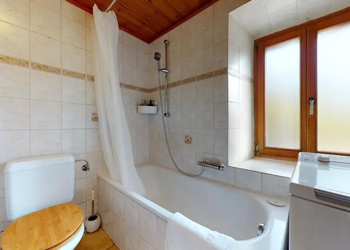 Appartement Les Hirondelles, Cosy With A Magnificent View On The Mountains *